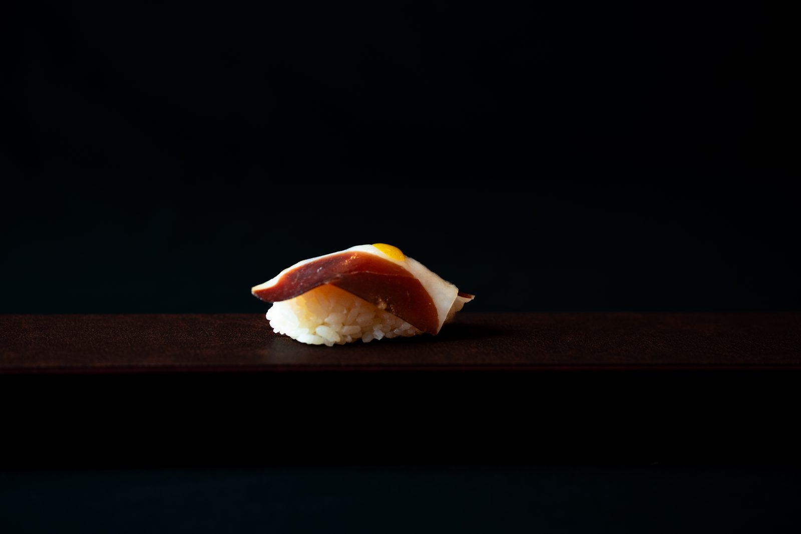 Nigiri de jamón de pato